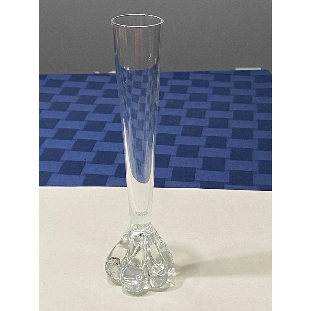 SWEDEN SEDA CLEAR ART GLASS‎ ROSE  8 1/2”VASE